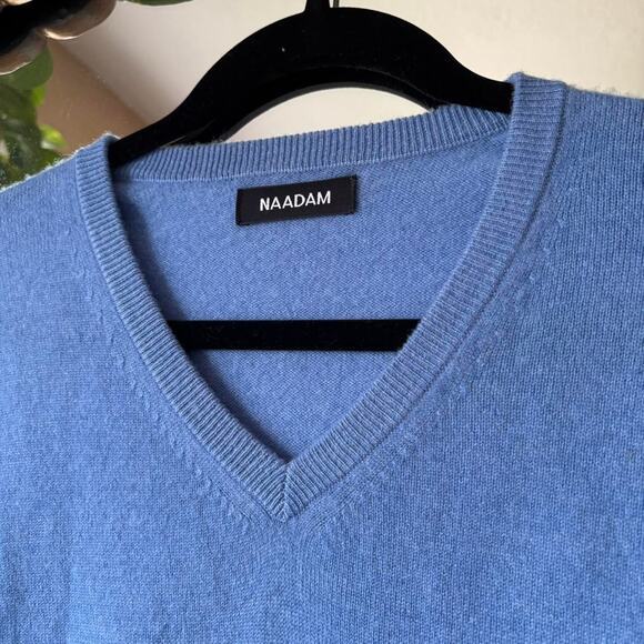 Naadam Blue Cashmere V-Neck Sweater Large Quality Luxury - Picture 3 of 5